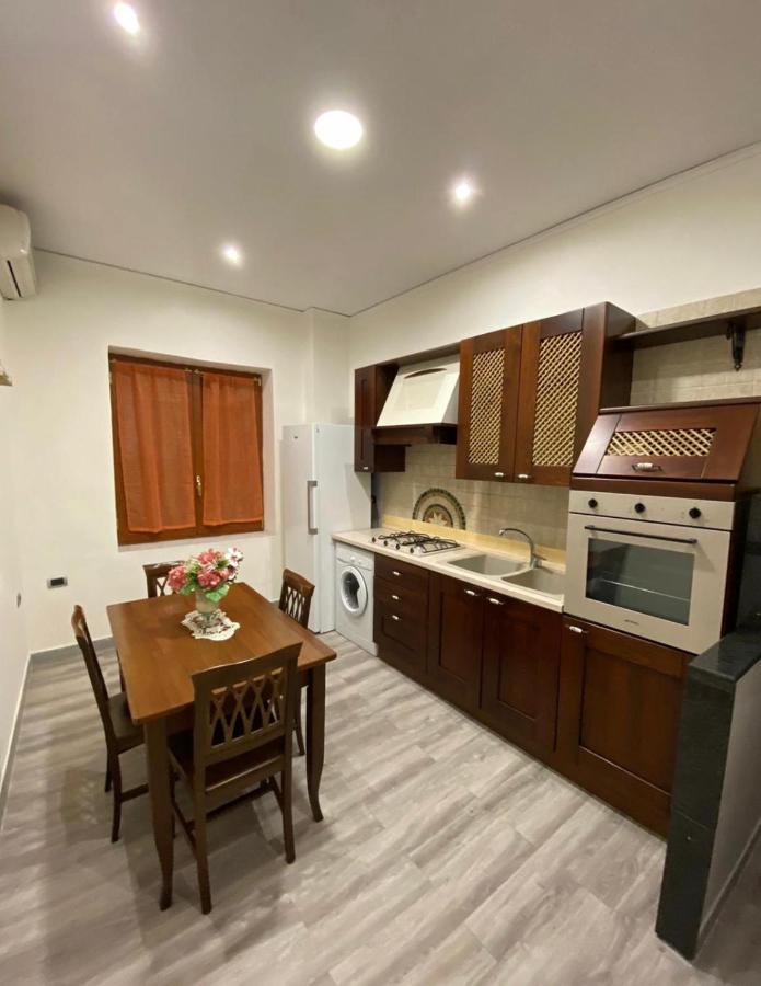 Da Rosalba Apartment Napoli Bagian luar foto