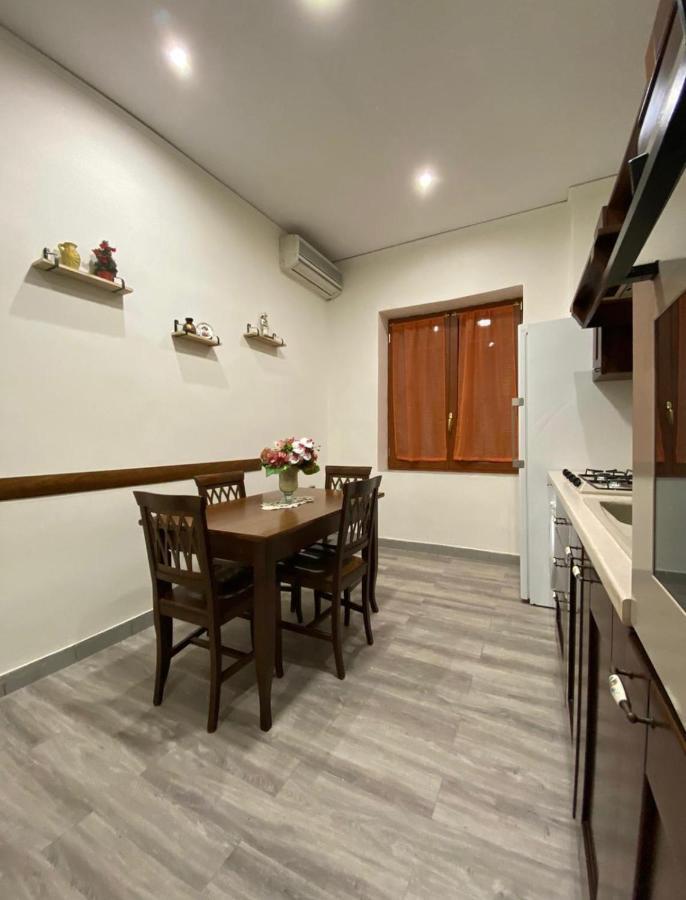 Da Rosalba Apartment Napoli Bagian luar foto