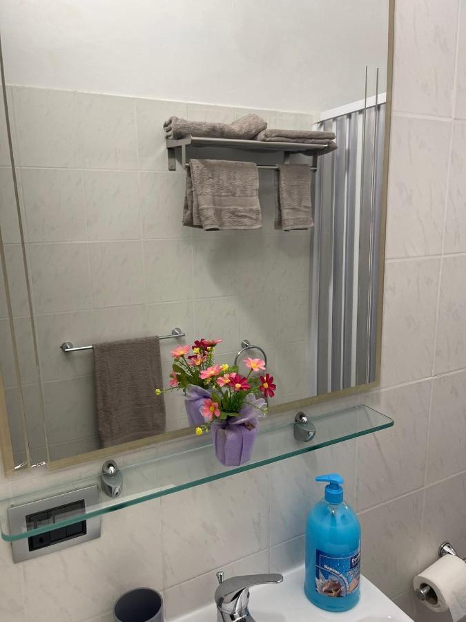 Da Rosalba Apartment Napoli Bagian luar foto